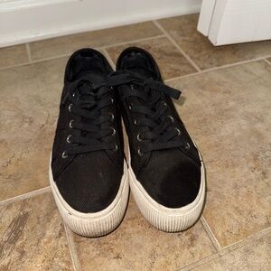 Steve Madden Black Canvas Sneakers